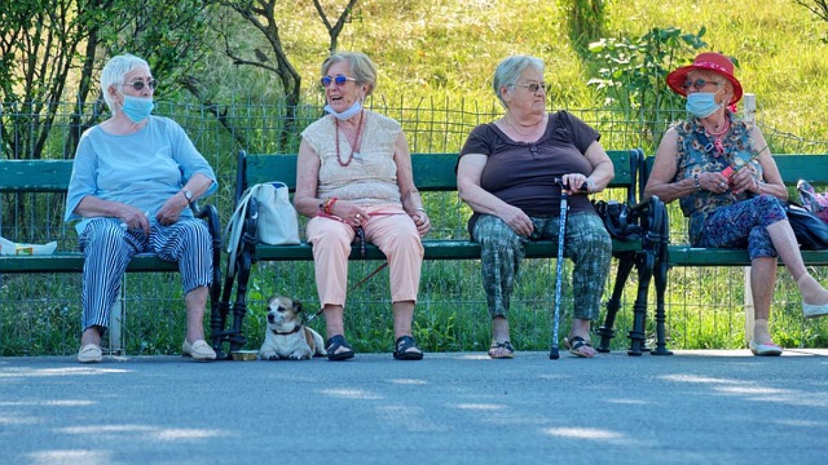 old_women_5435976_640_59488300