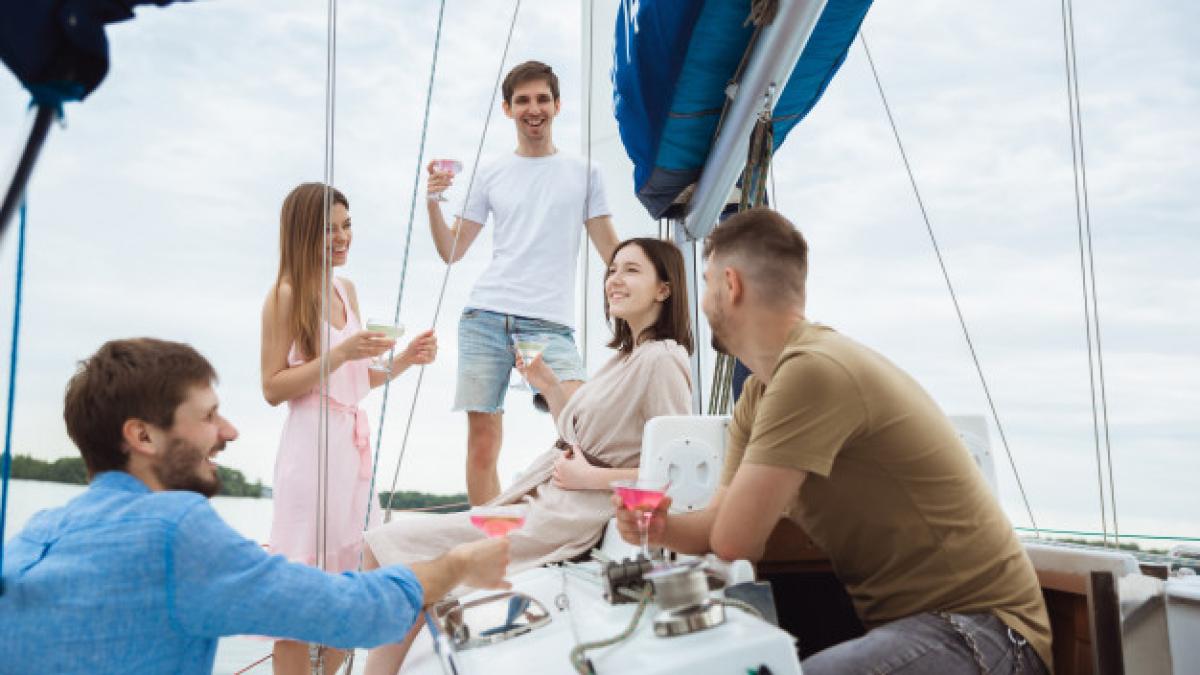 vacanta_pe_iaht_06944900