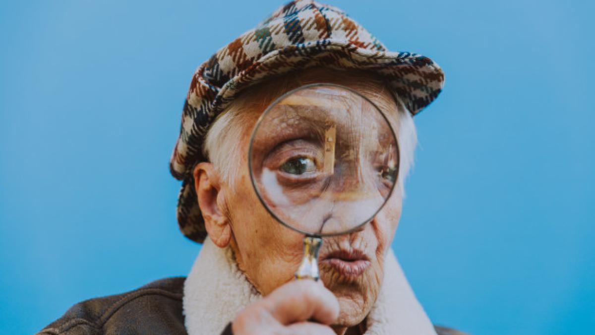 pensionar_lupa_36317700