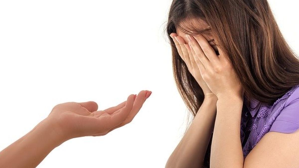 help_3049553_640_18877300