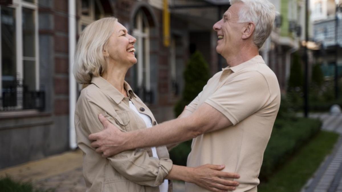 side_view_senior_couple_outdoors_going_hug_23_2148645404_33685900