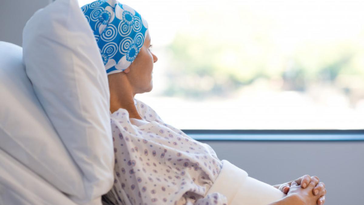 cancer_patient_resting_256588_1326_55712200