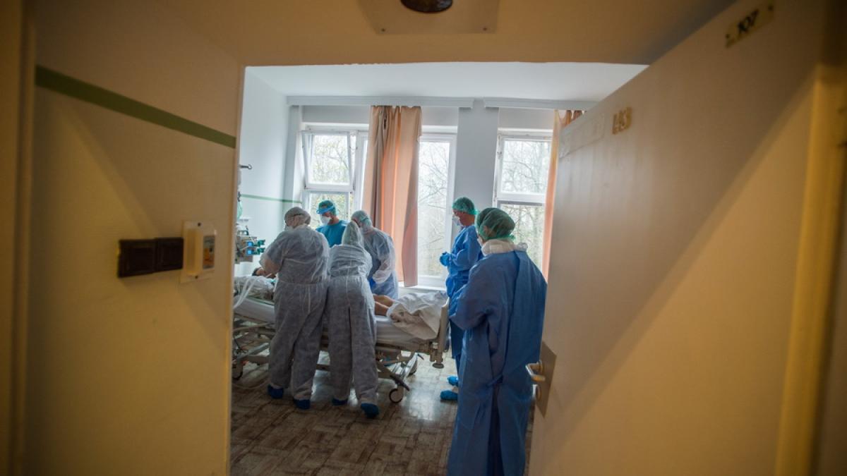 spital_bolnav_medici_25232020_mti_1_73703300