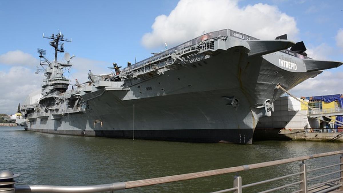 aircraft_carrier_4834597_640_94863000