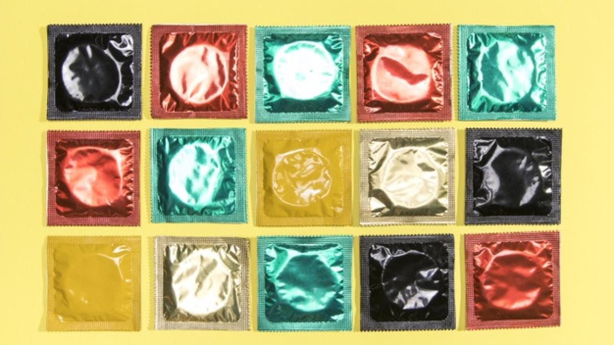 top_view_arrangement_with_condoms_23_2148237836_14917200