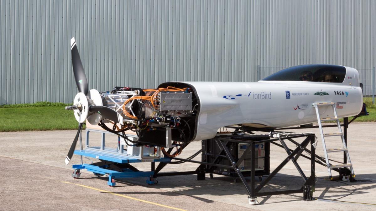 Rolls-Royce, record de viteză a unui motor electric de avion VIDEO