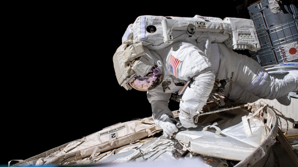 iss063e052643_resize_15727400