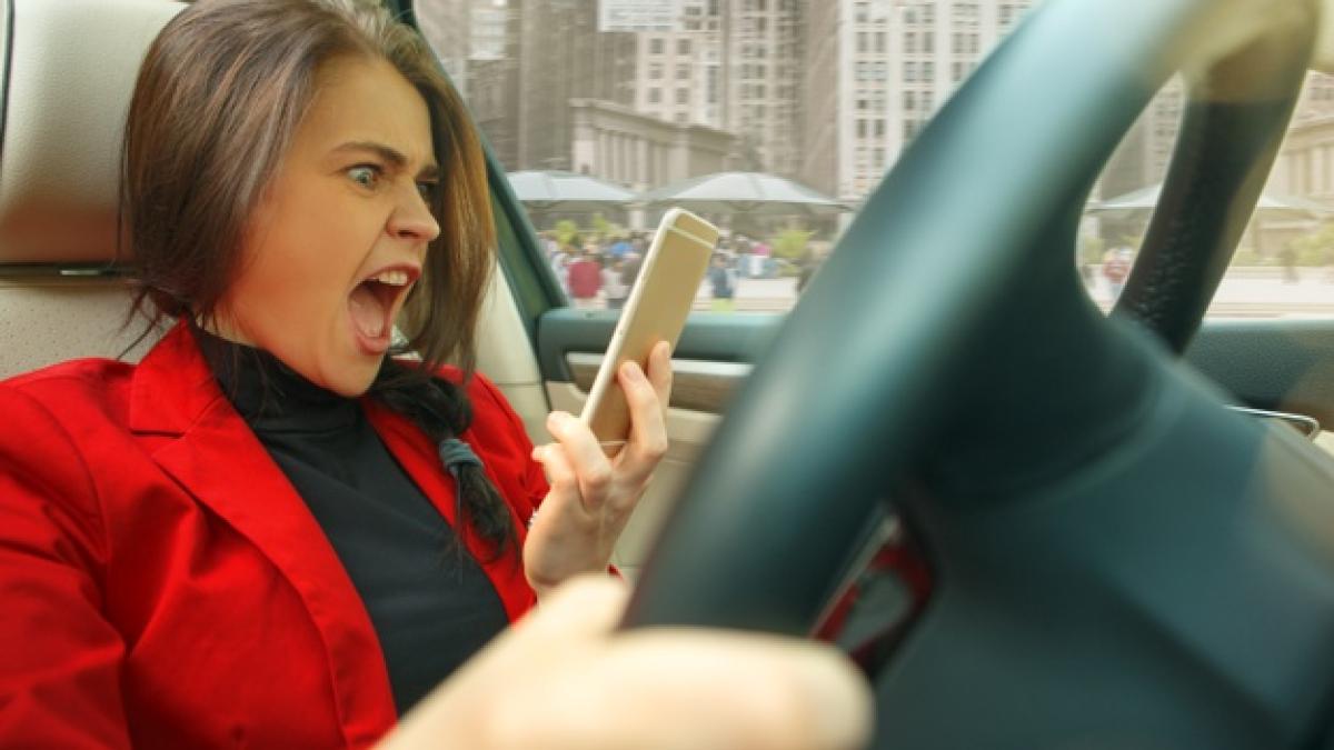 driving_around_city_young_attractive_woman_driving_car_155003_16782_03889100