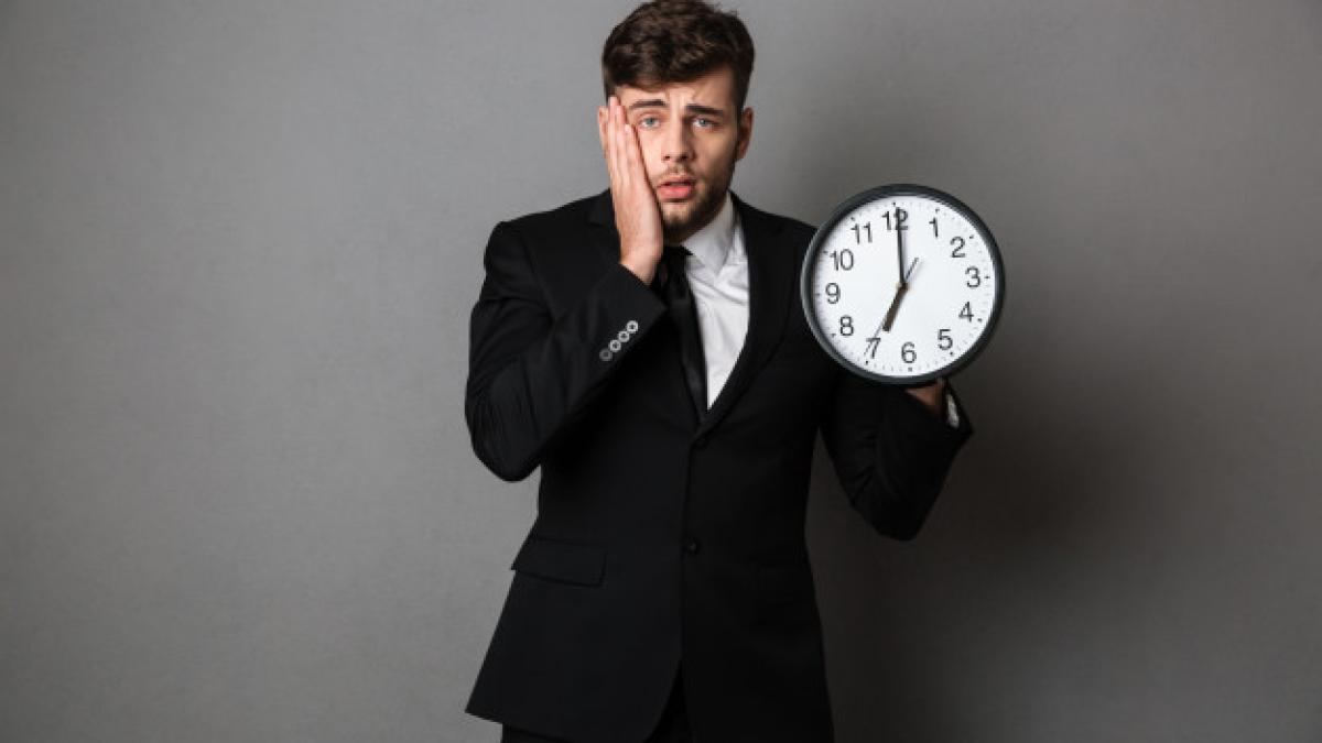 ceas_angajat_63345800