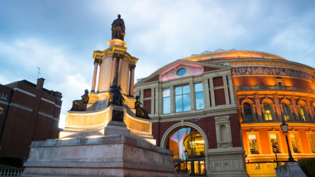 royal_albert_hall_theatre_london_england_117856_899_48847800