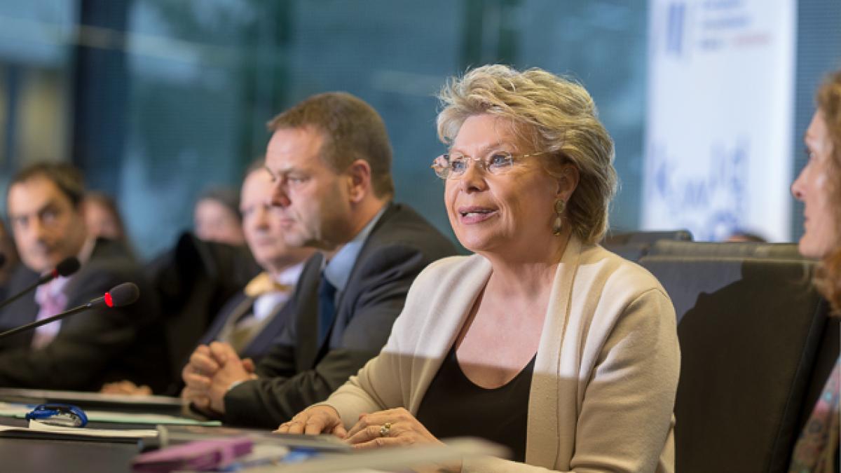 viviane_redding_27580200