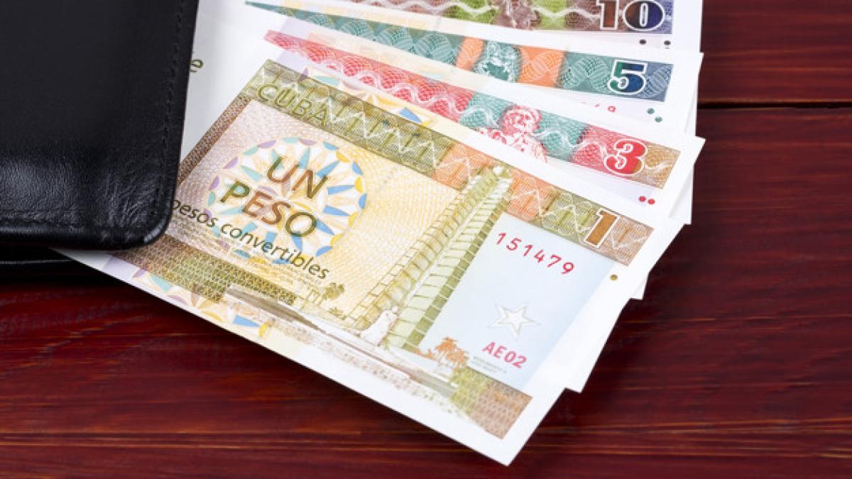 cuban_convertible_peso_black_wallet_52793_985_68527100