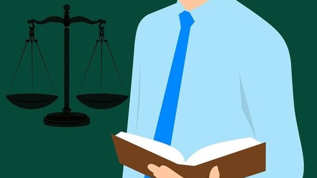 lawyer-3268430_640-1_07309400