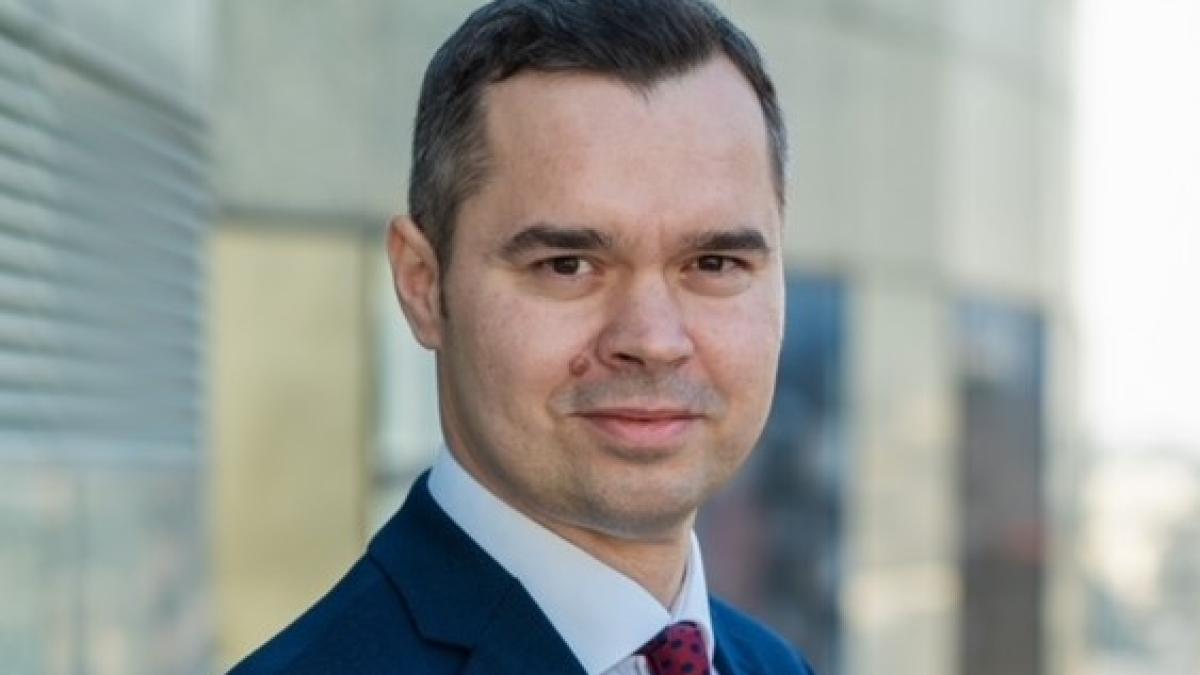 gabriel-pralea_cec-bank_50404300