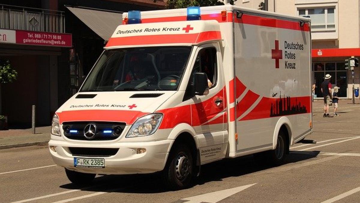 emergency-medical-services-4975223_640_32878100