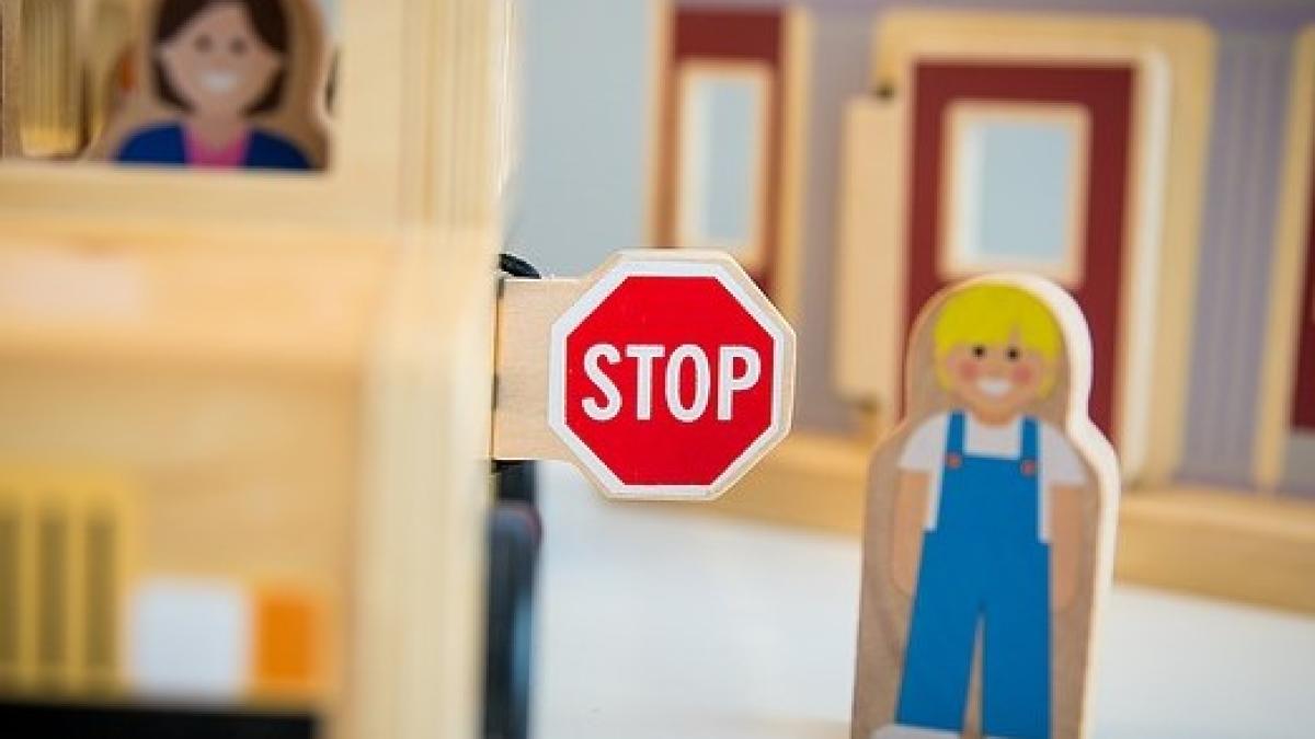 stop-1206474_640_72635300