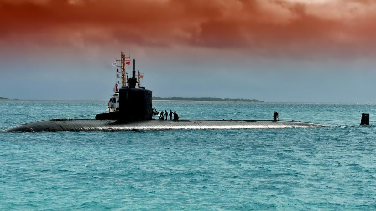 submarine-140781_960_720_08298700