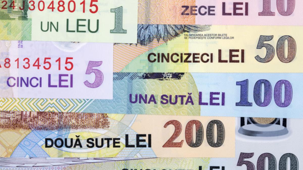 romanian-money-leu-business-surface_52793-1051_20016300
