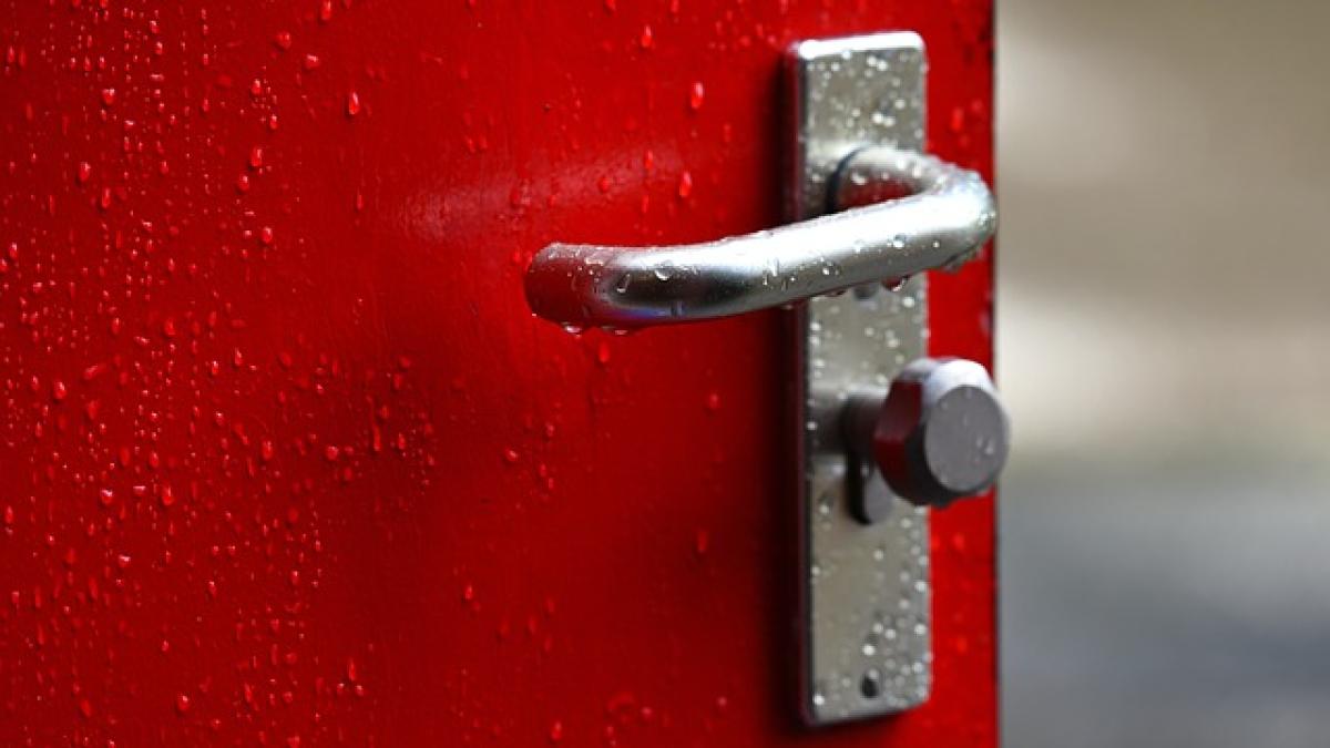 door-handle-3633943_640_34272100