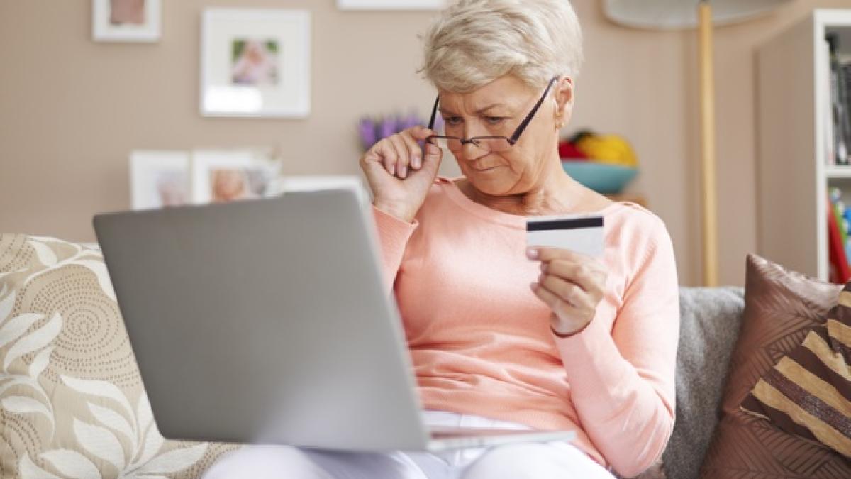 every-age-you-can-pay-purchases-by-credit-card_329181-2539_56594400