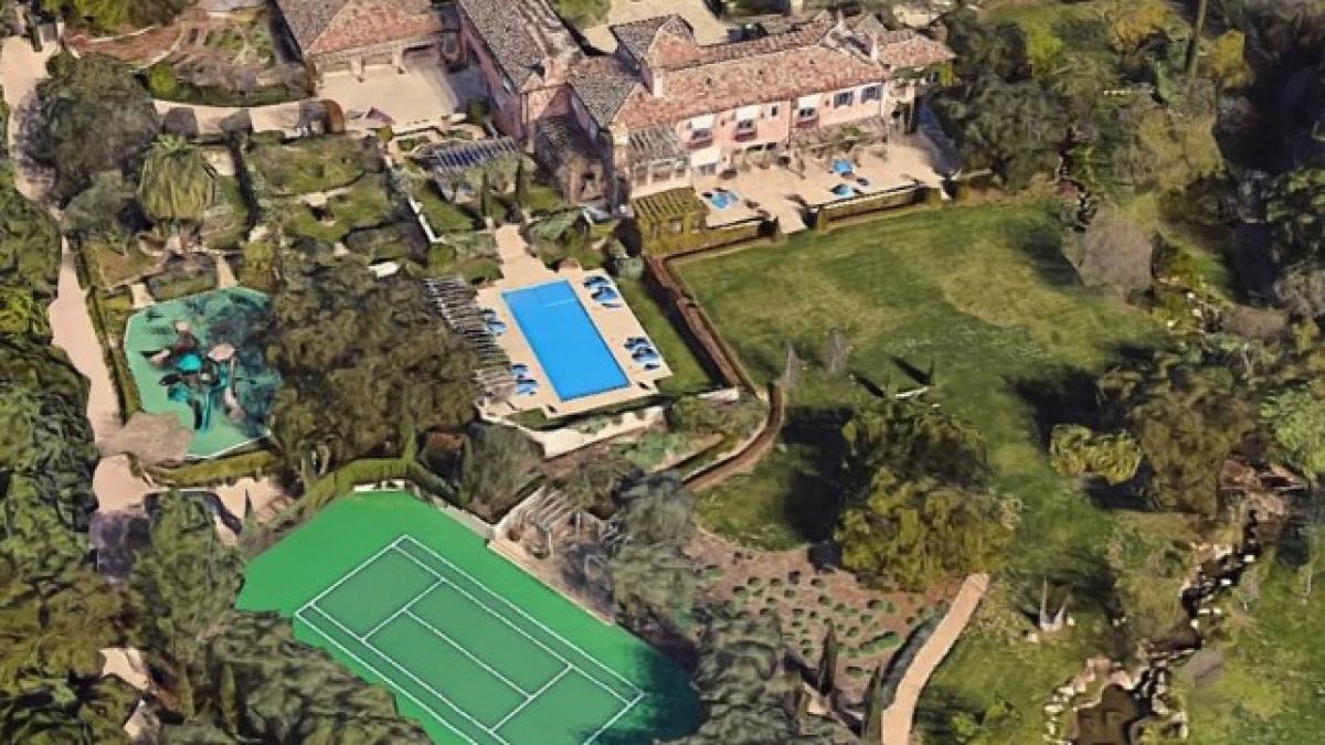 harry-meghan-montecito_03113900