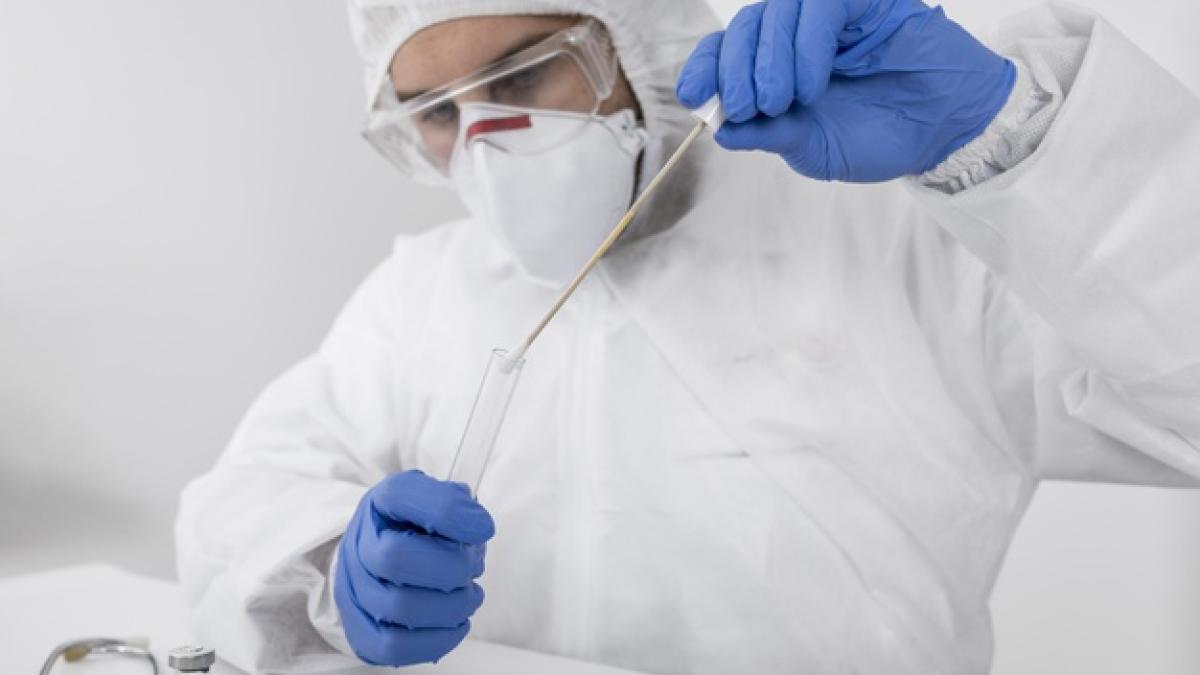 face-mask-surgical-gloves_23-2148747857_78551500