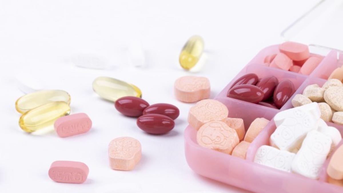 closeup-shot-various-pharmaceuticals-container-medications-white-background_181624-31487_30457400