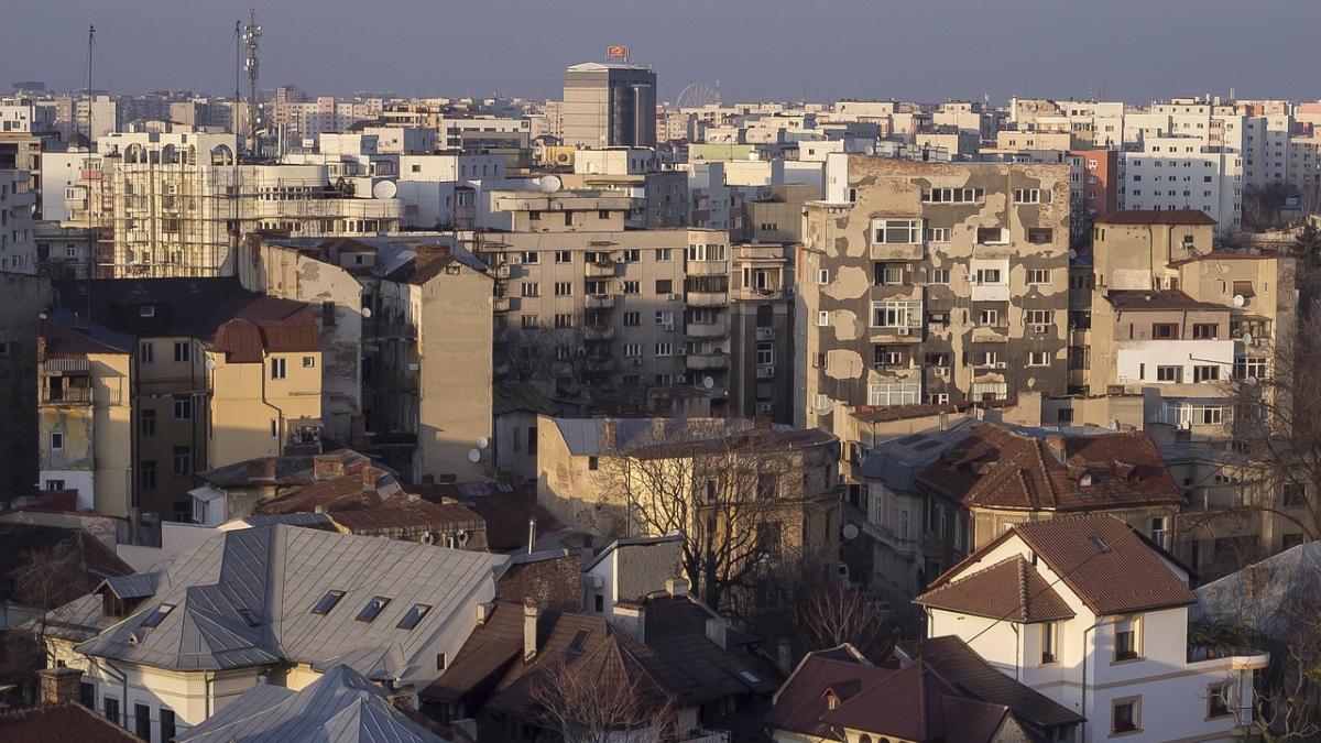 bucharest-1876059_1280_51708700