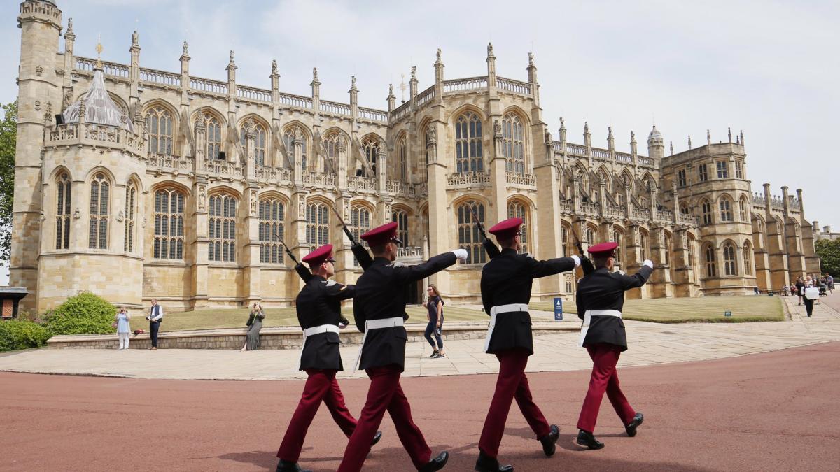 familia-regala_3_41508900