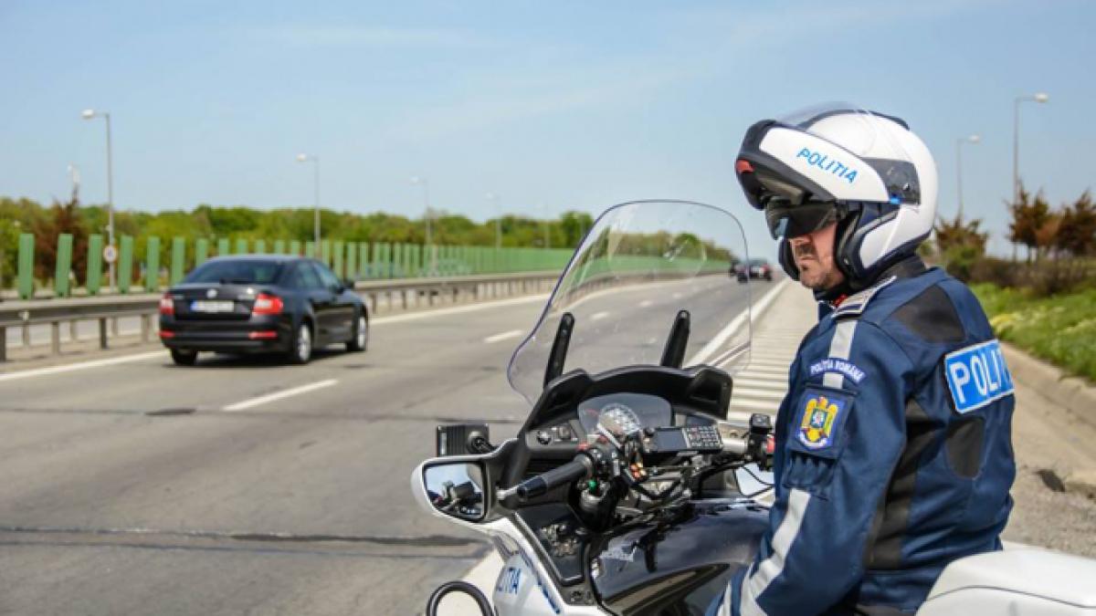 politie_moto_autostrada_72813700_63106900
