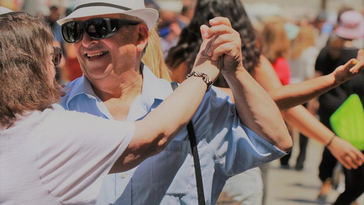 couple-4197322_640_16673800