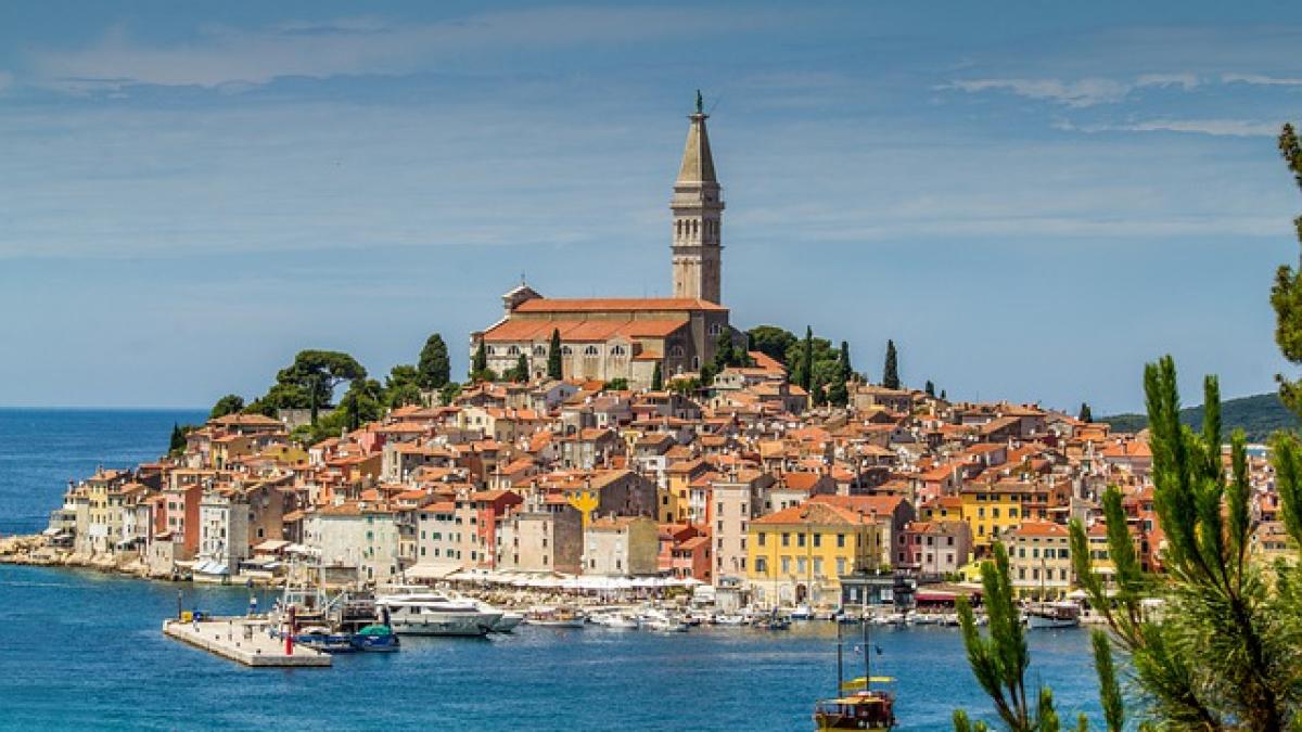 rovinj-4300772_640_31735000