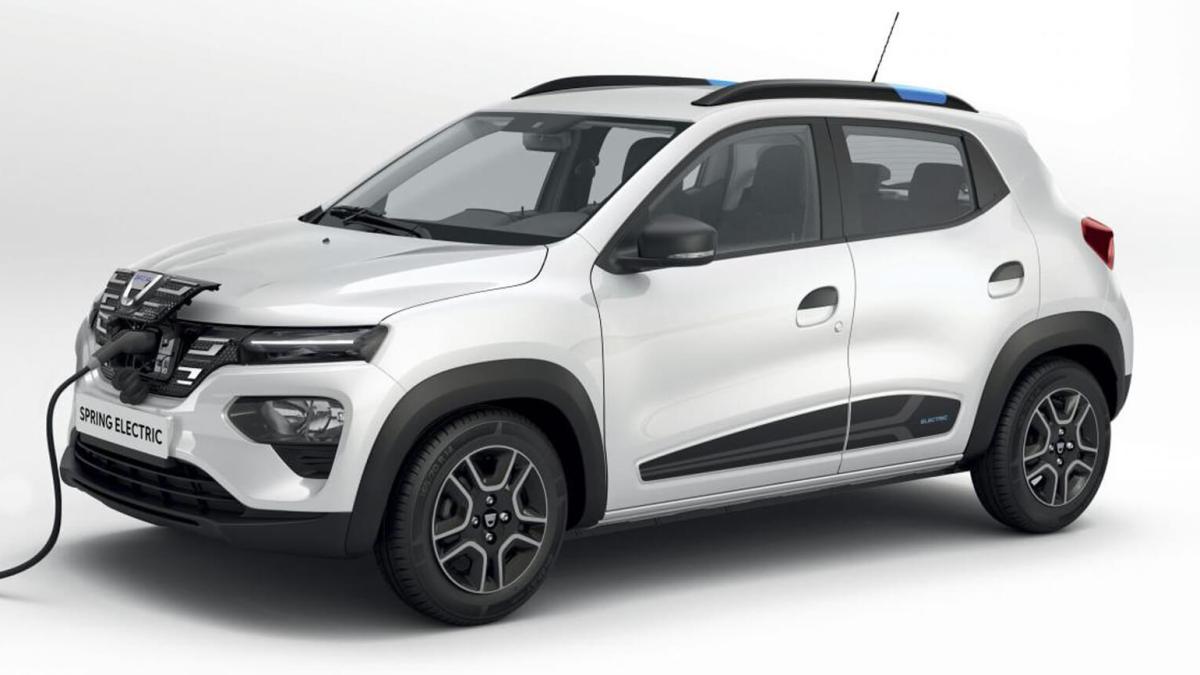 Dacia Spring a bătut Tesla Model X la testul eschivei VIDEO
