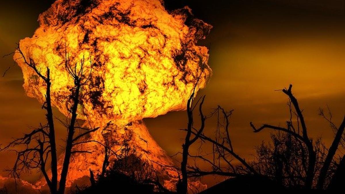 explosion-123690_640_35450300