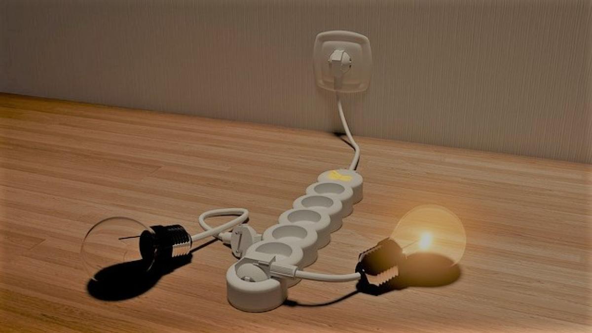 light-bulb-1555888_640_22637100