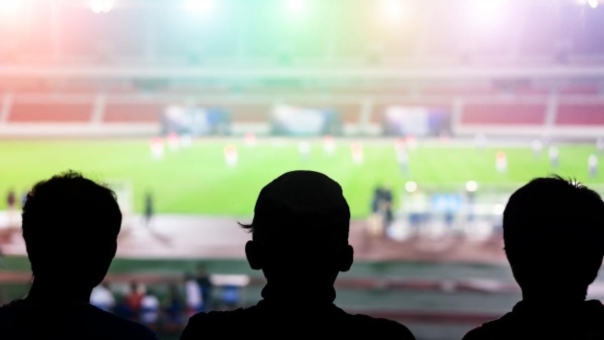 silhouettes-football-stadium_1137-256_31670400