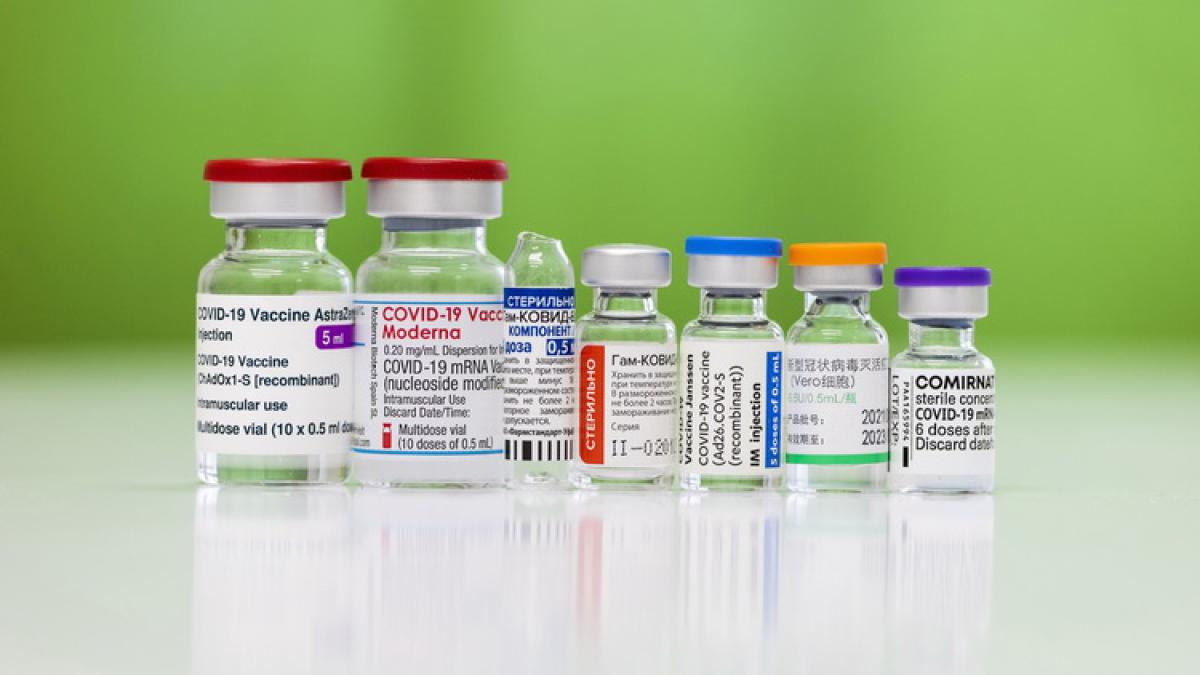 vaccinuri-ungaria_resize_66575600