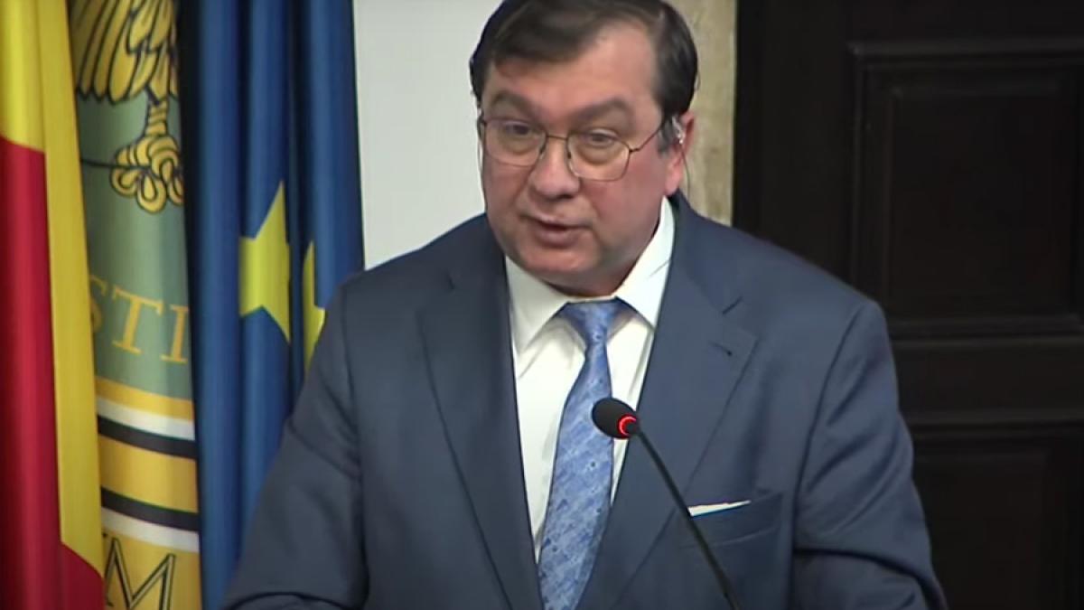 Viorel Jinga, rectorul Universității de Medicină ”Carol Davila”: 450 de studenți, voluntari în spitalele COVID-19