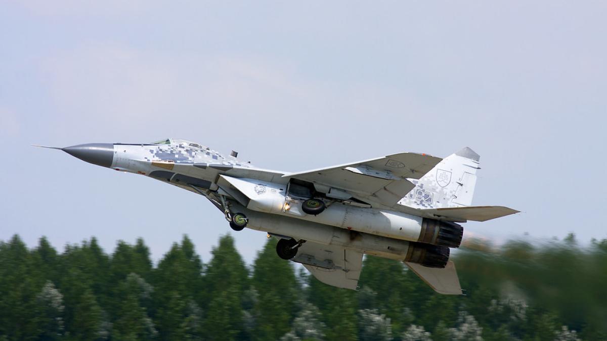 20804147811_3b19c7ba22_b_23796900