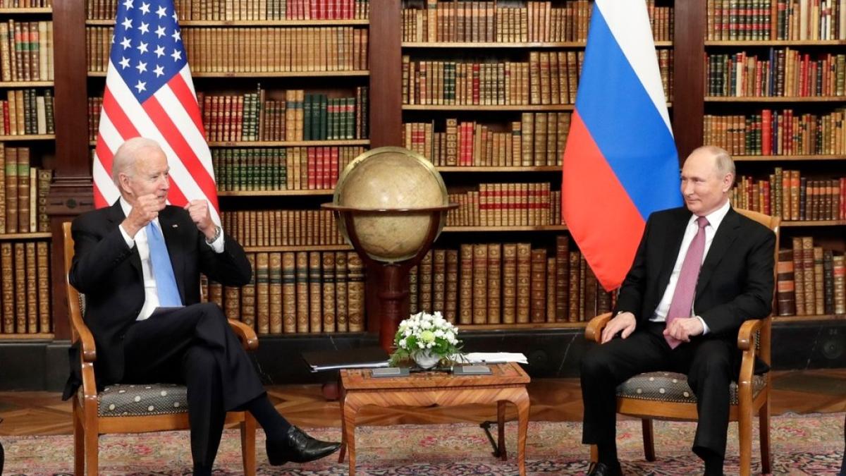 biden-putin_72393000