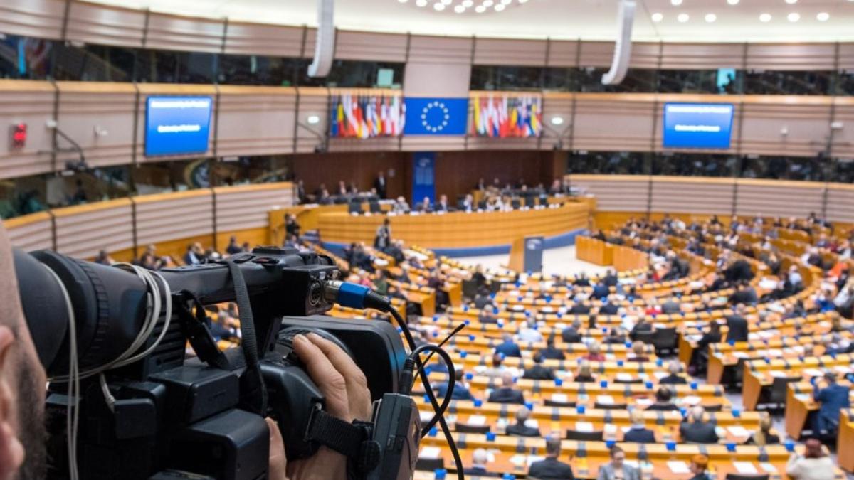 parlament-european_74642100