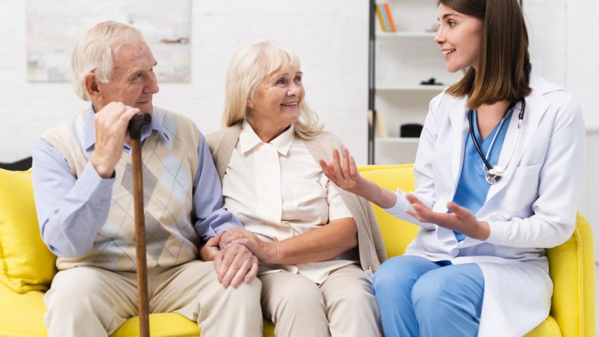 pensionari_asistenta_71987100