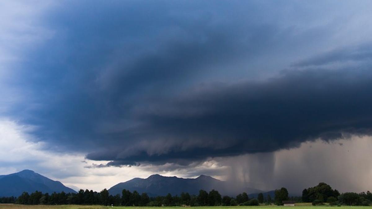 thunderstorm-3196781_640_04479600