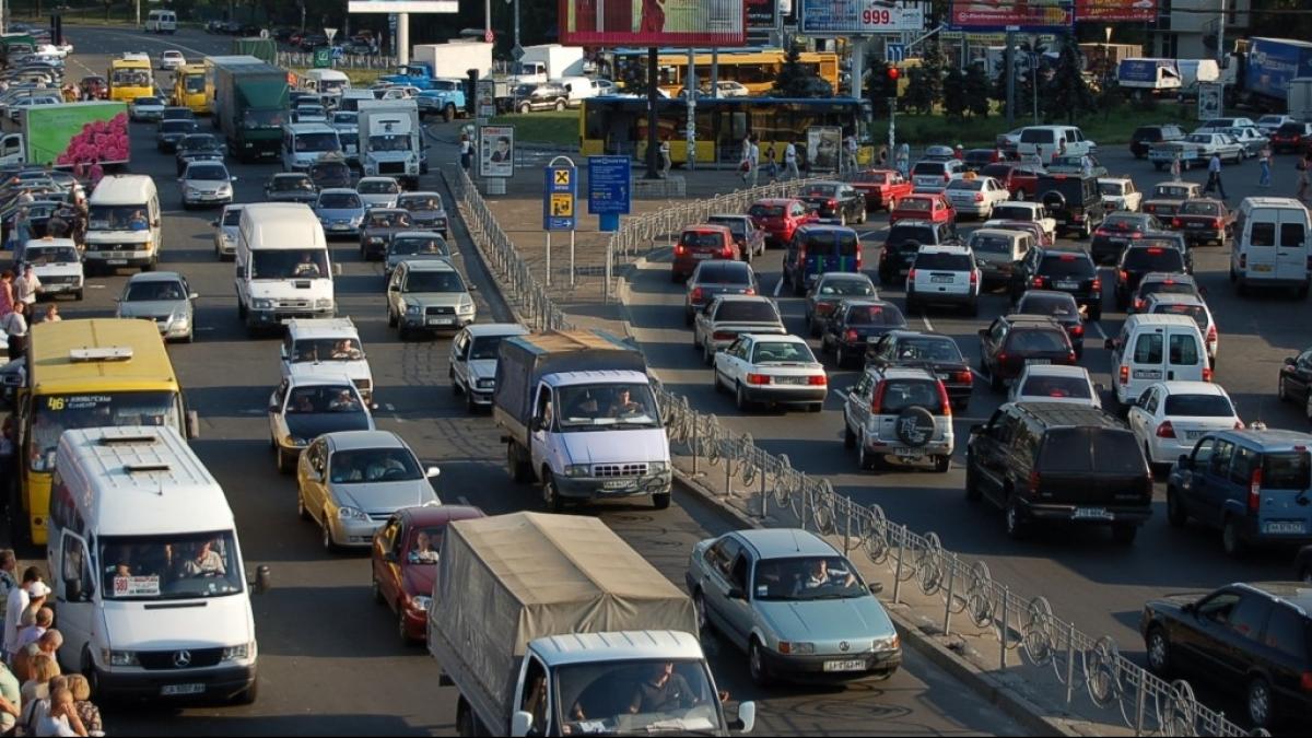 trafic_masini_4567876543_99205200_11858900