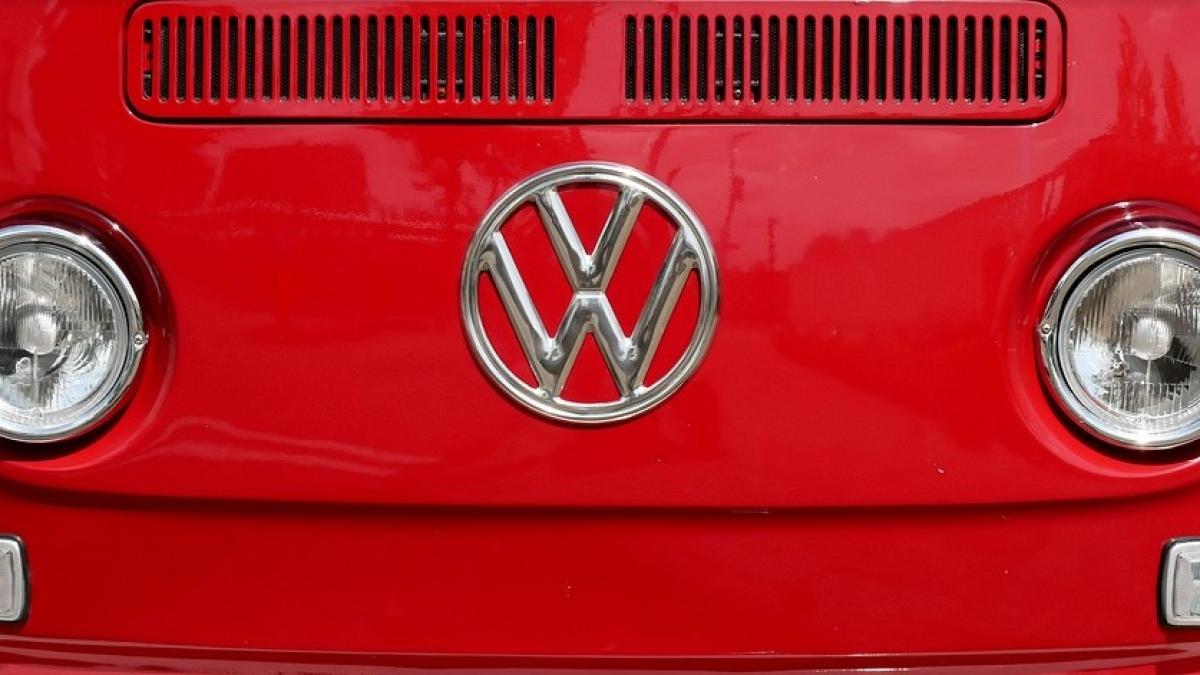 vw-volkswagen_77042000