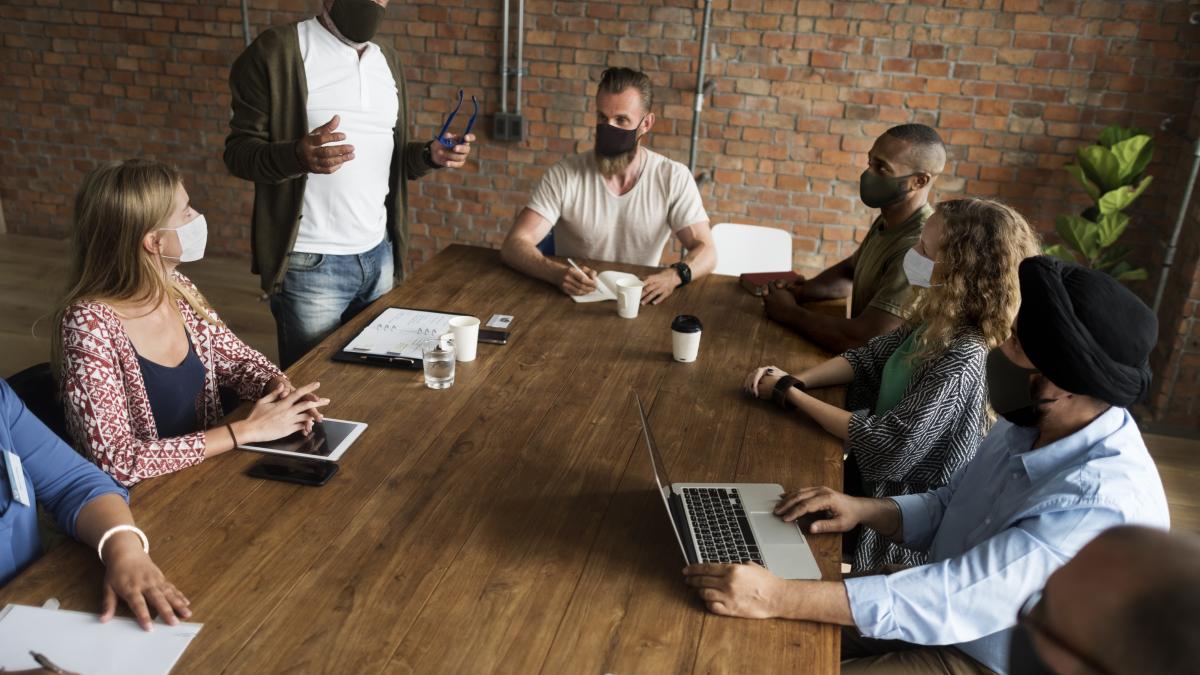 afacere-masca-pandemie_88174200