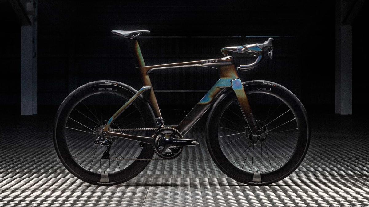 mxw_2048-f_auto_27453200