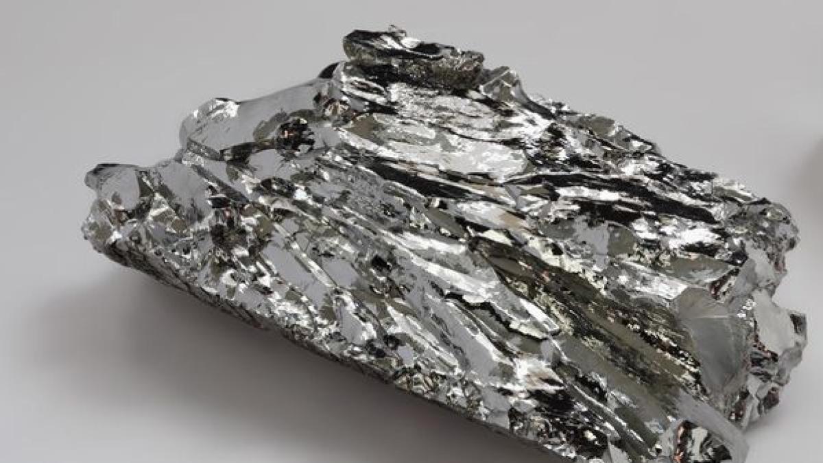 rhodium_84164400