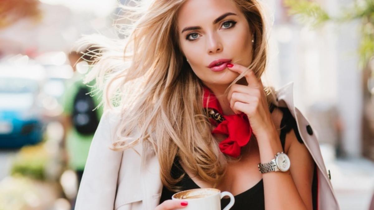 pensive-lady-with-deep-blue-eyes-posing-with-cup-tea-relaxing-after-hard-week_197531-3224_52733000