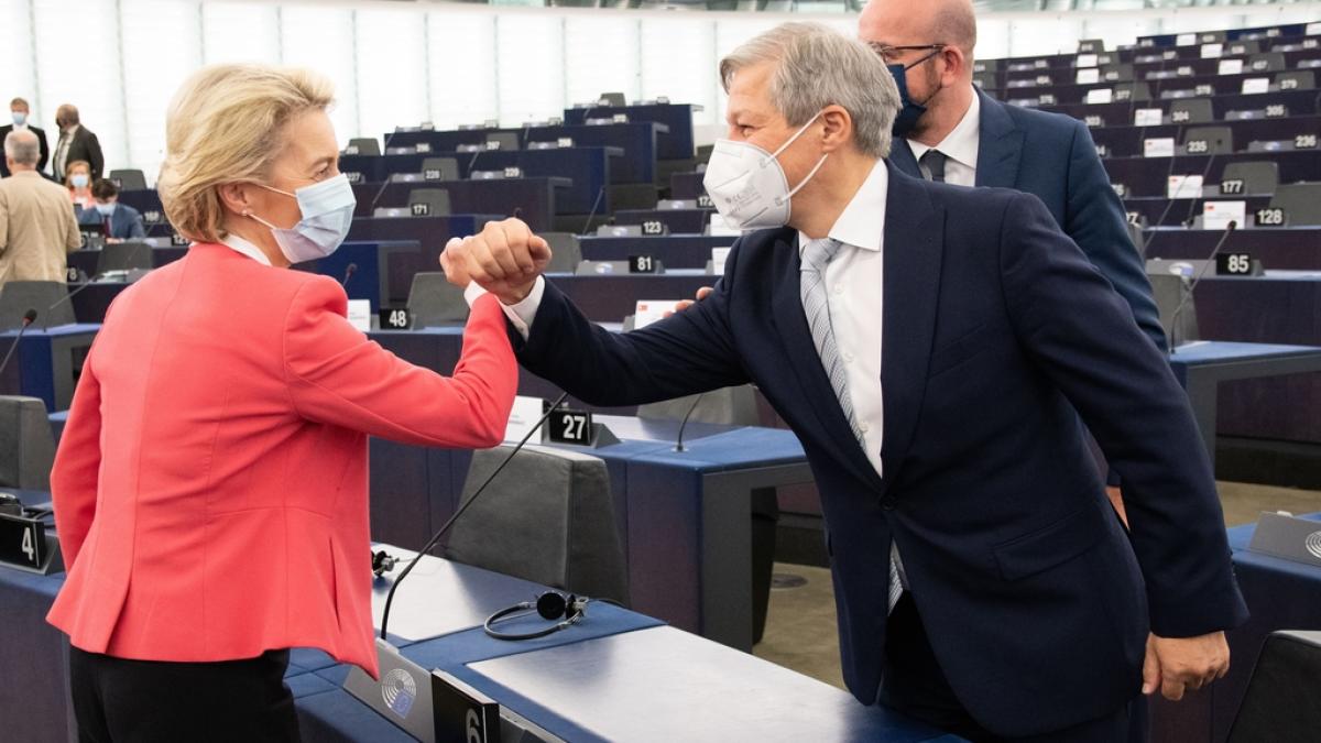 ursula-von-der-leyen-dacian-ciolos_99545200